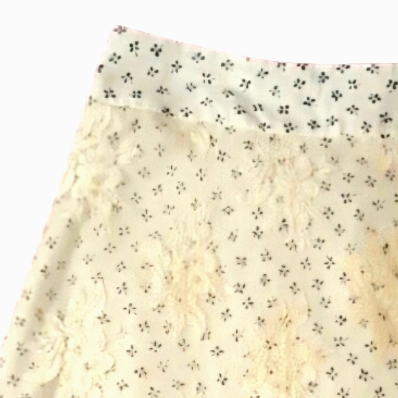 NEW Vintage Skirt with Sheer Lace Overlay - Picture 3 of 12